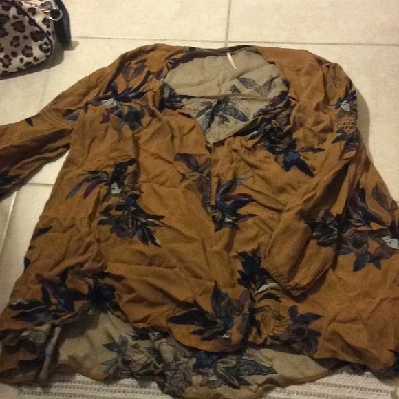 💜3/$15 5/$25💜 Free People Tree Swing Floral Tunic - Picture 3 of 5